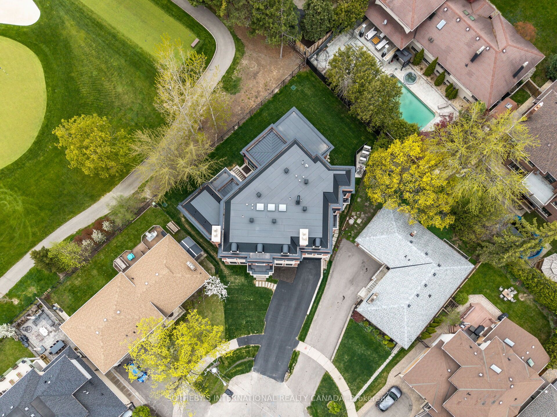 153 Perry Crescent