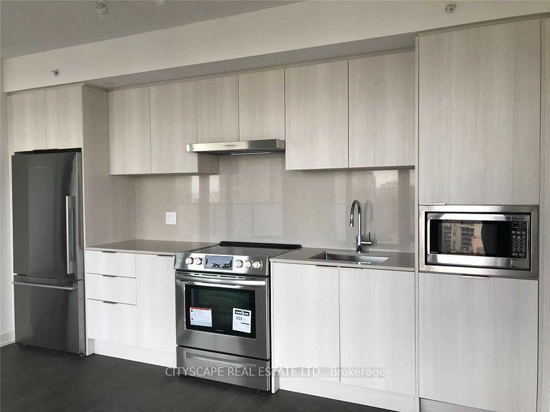2 Bedrooms Co-op at 25 Richmond, Toronto For sale