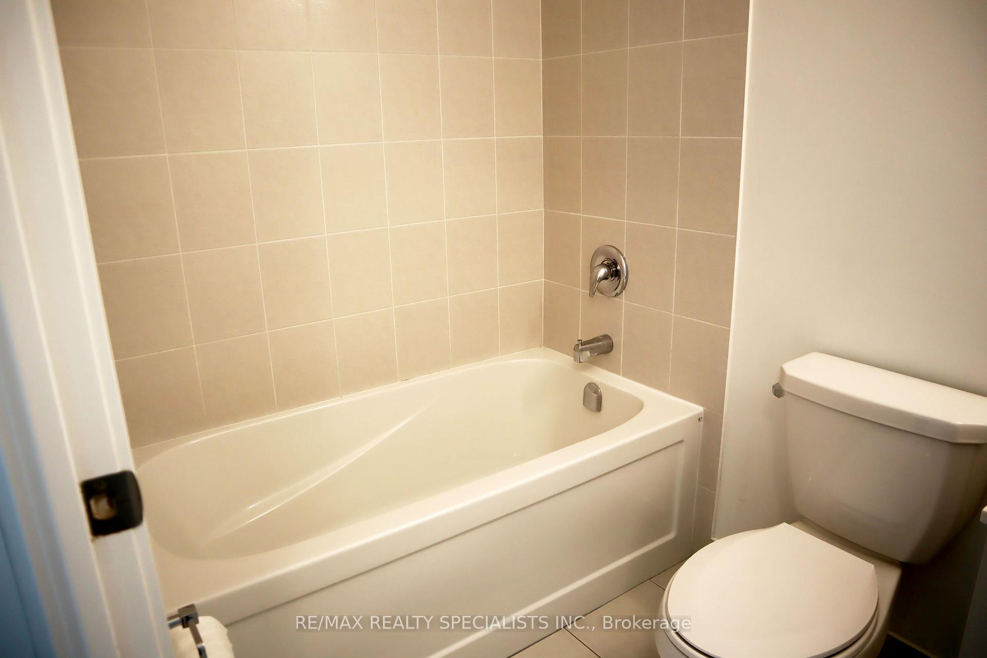 2 Bedrooms Condo at 1063 Douglas McCurdy, Mississauga For sale
