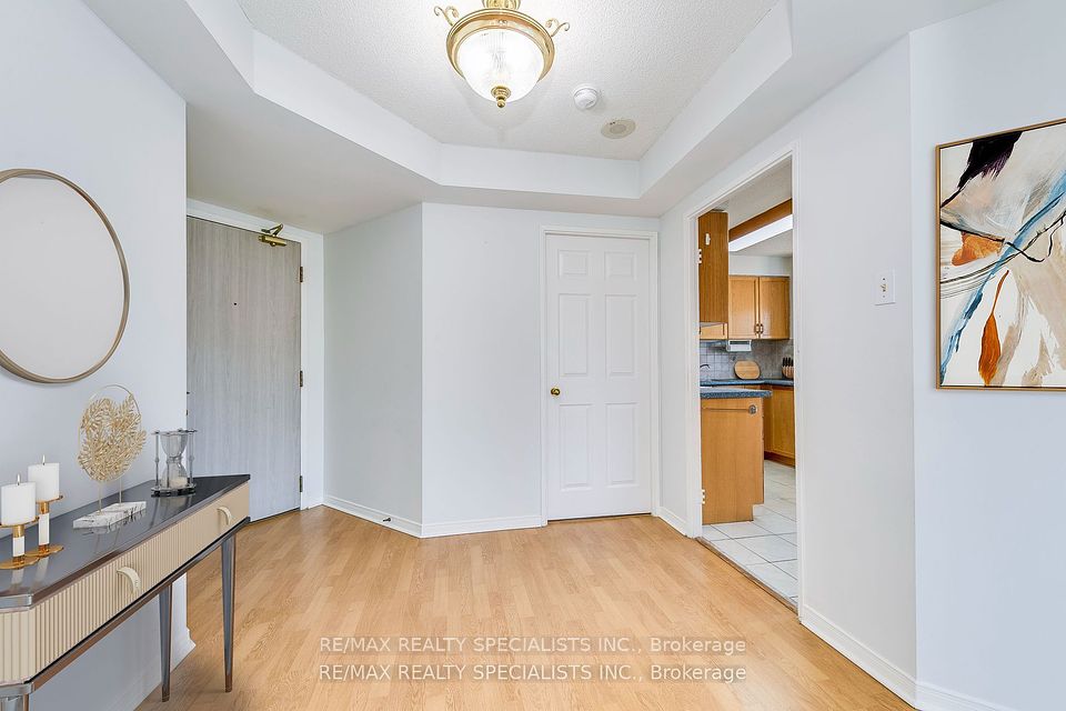 Staged Foyer