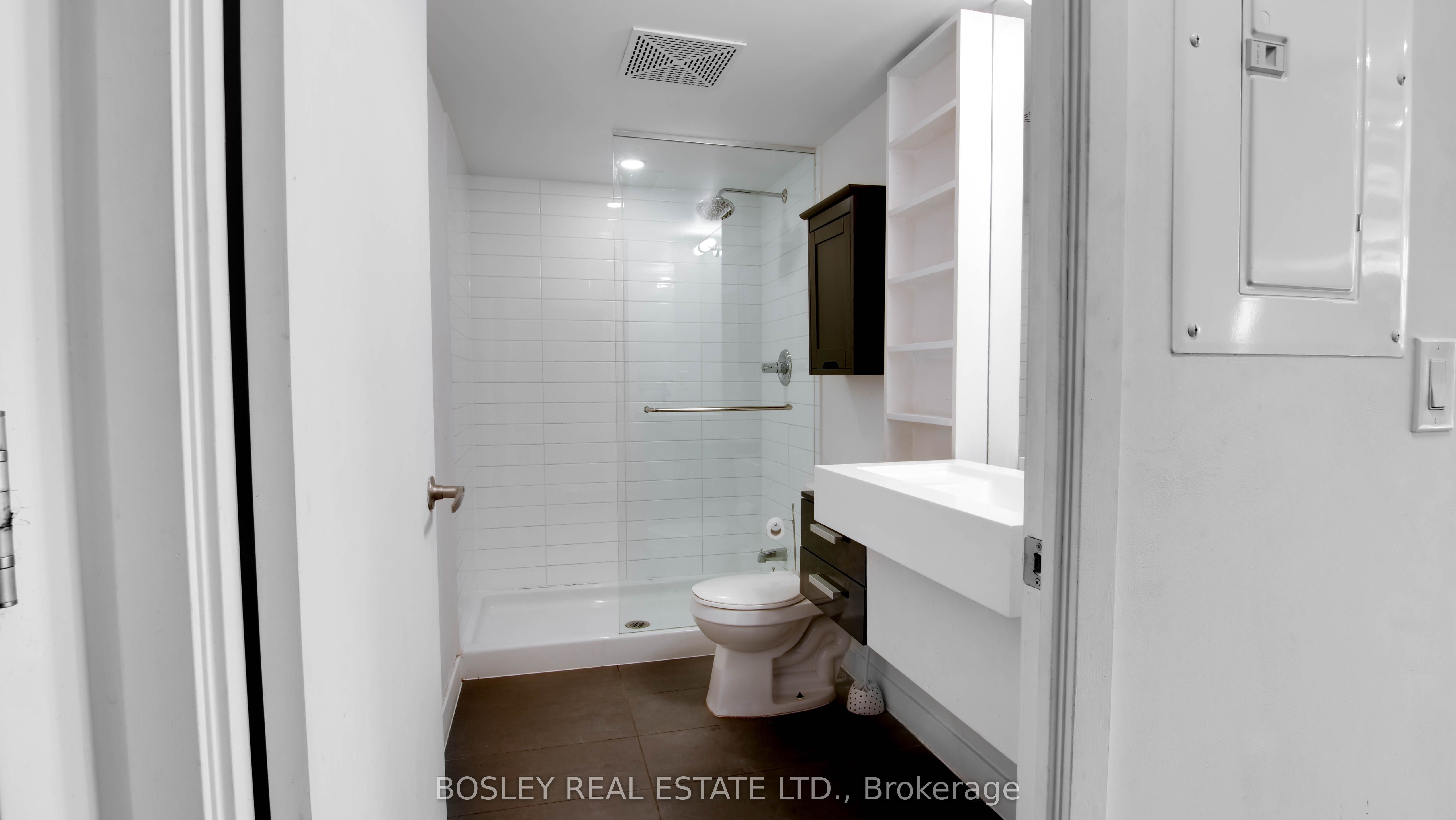 38 Dan Leckie Way, #1802