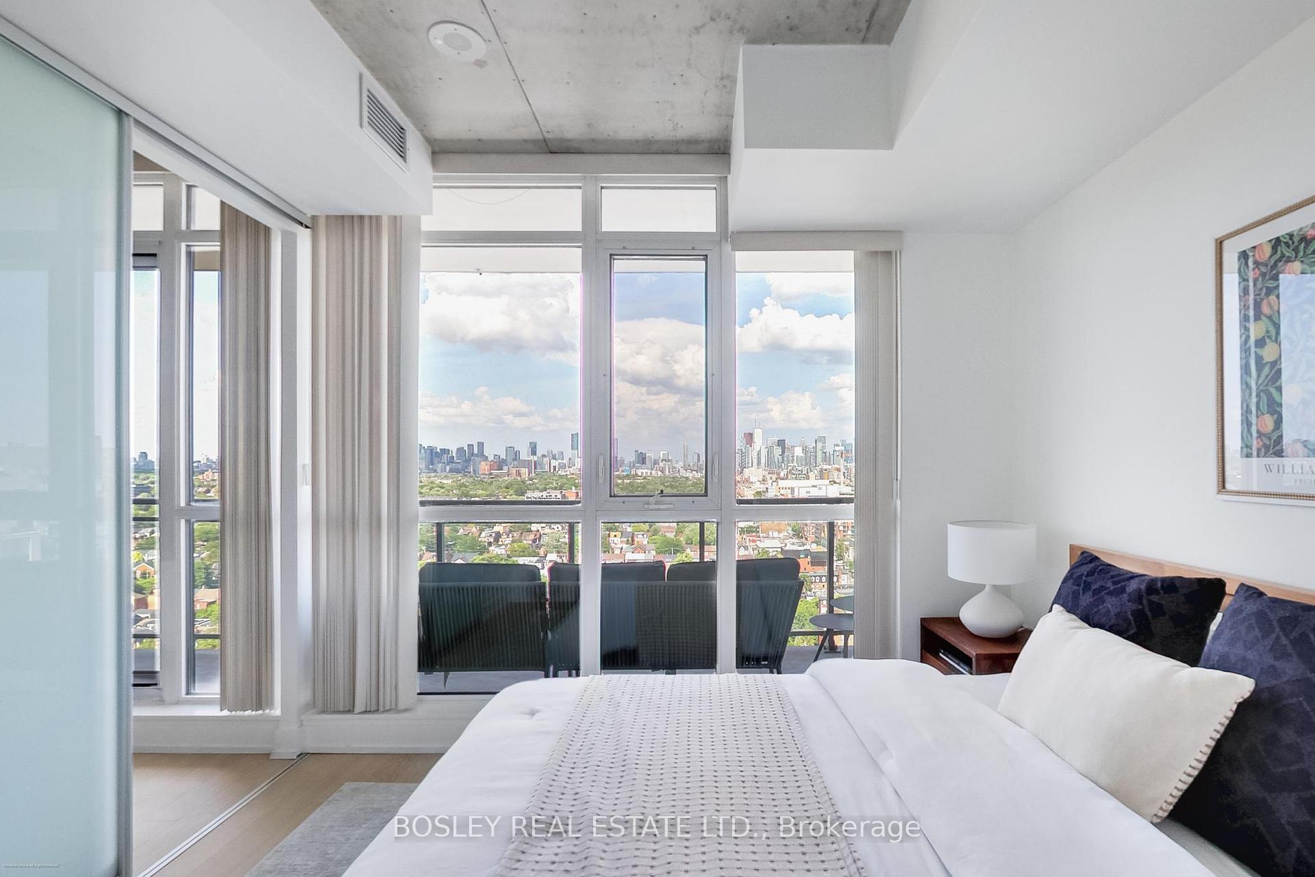 3 Bedrooms Condo at 20 Minowan Miikan, Toronto For sale