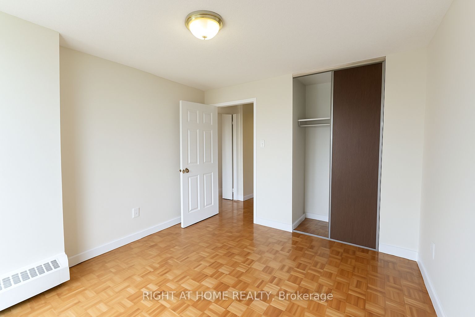 4645 Jane Street, #723