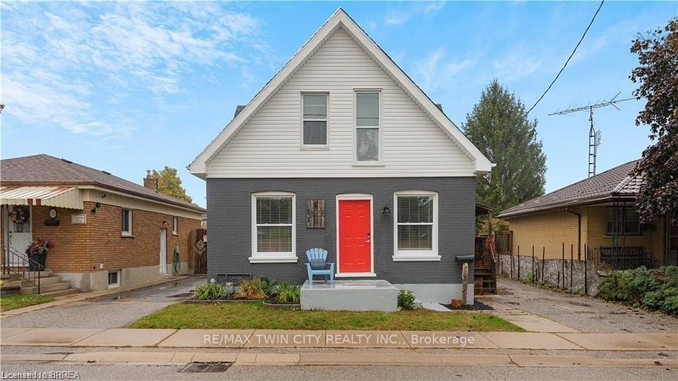 11 Huff Avenue