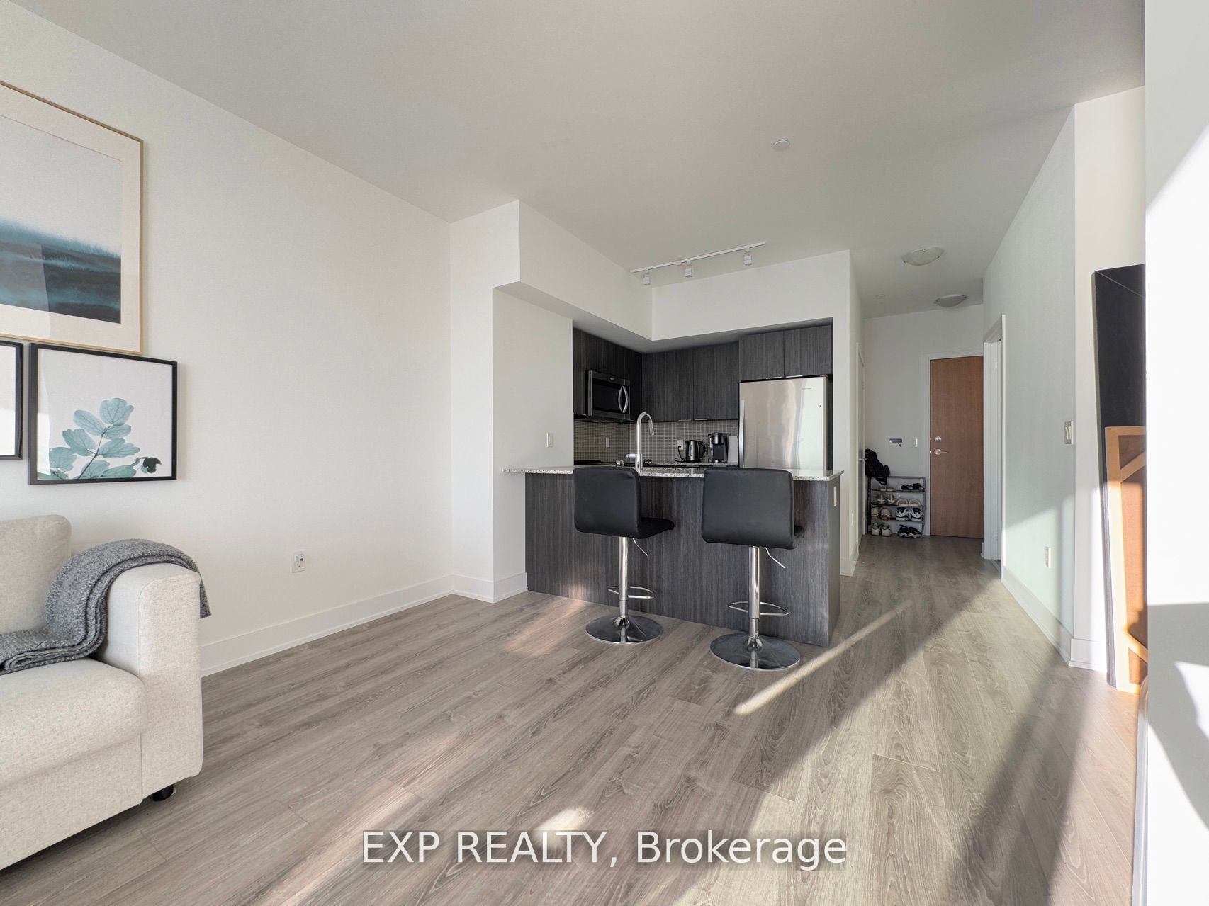 20 Shore Breeze Drive, #2808