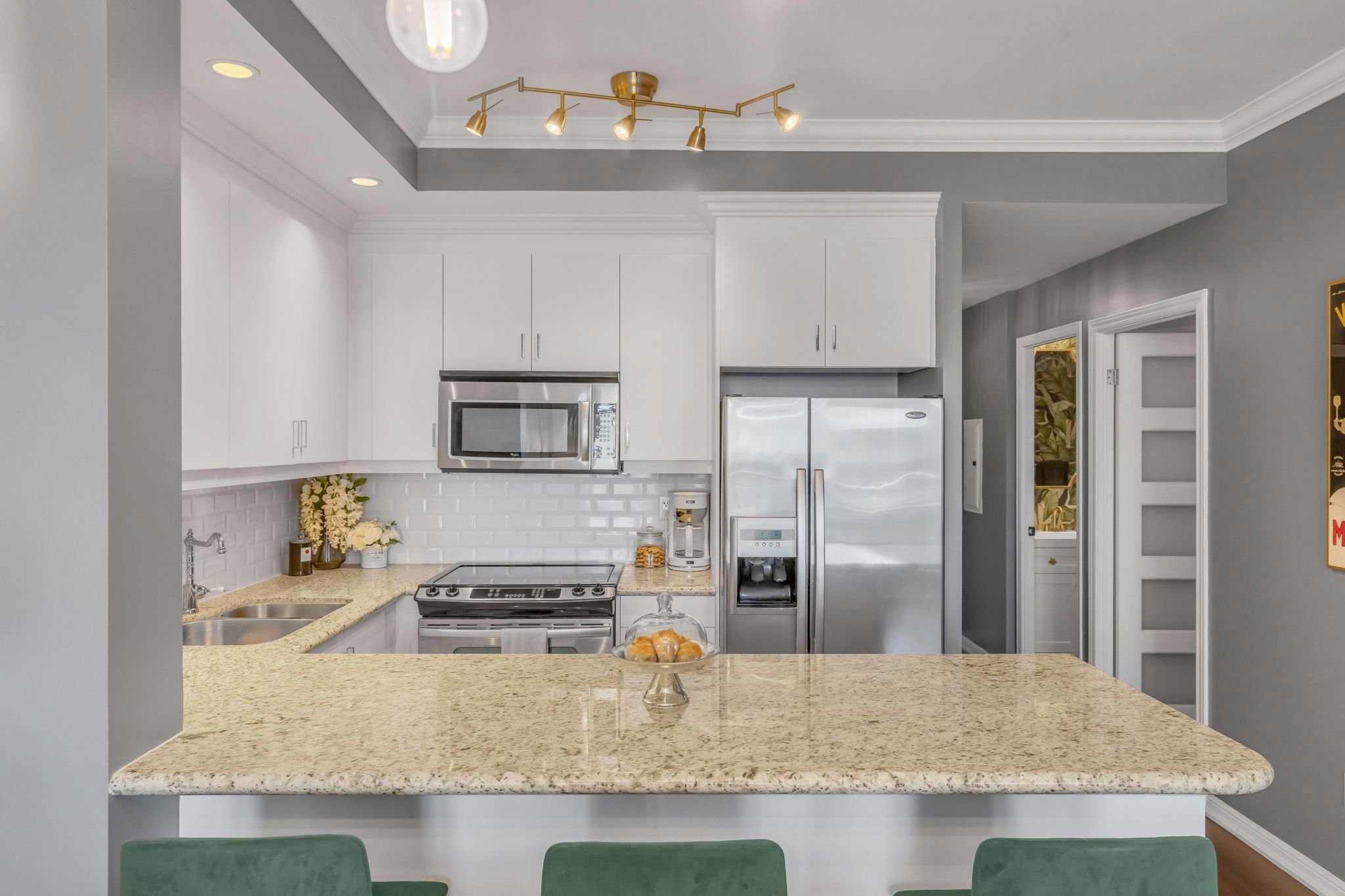 21 Grand Magazine Street 1402