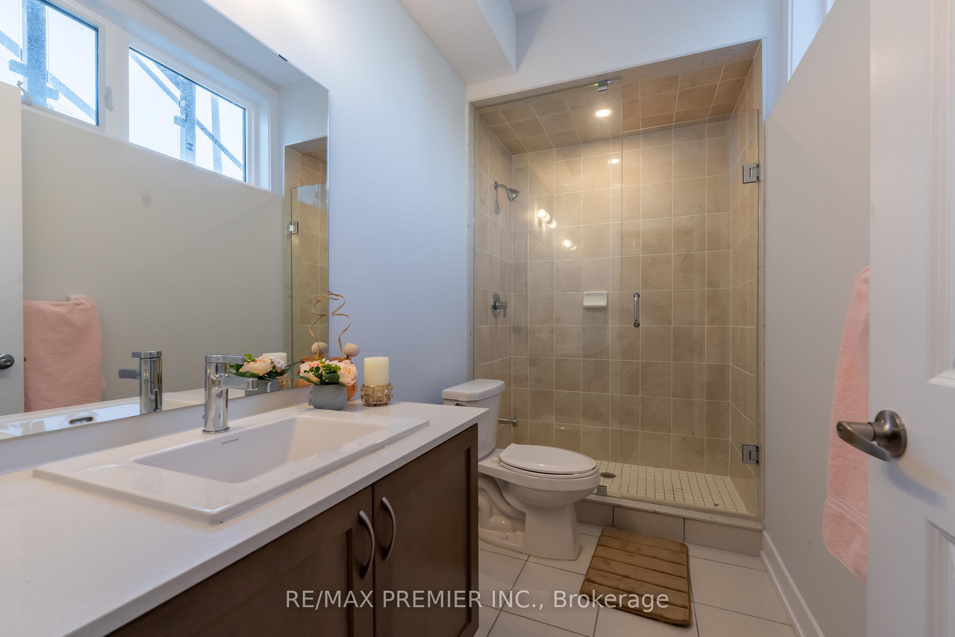 3 Bedrooms Condo at 9560 ISLINGTON,  Vaughan For sale