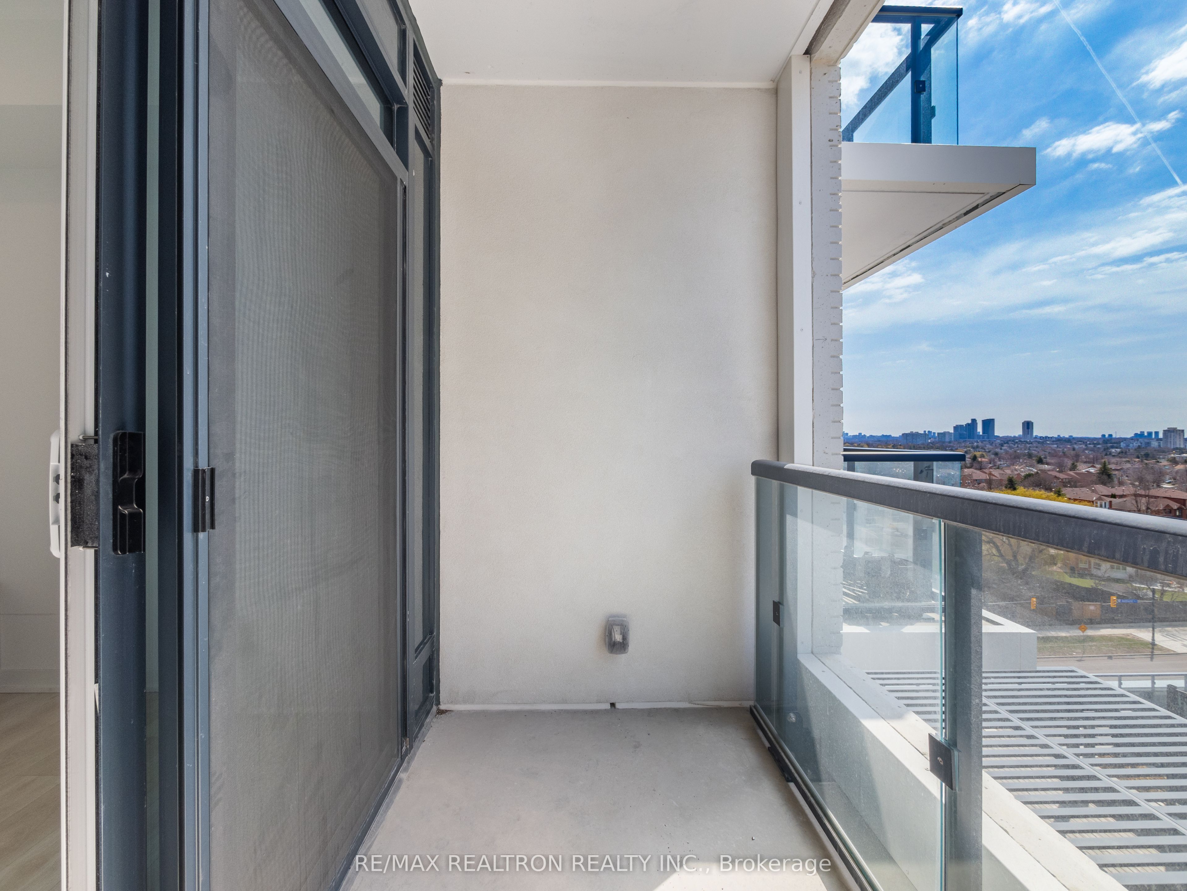 7950 Bathurst Street, #0911 Tower B