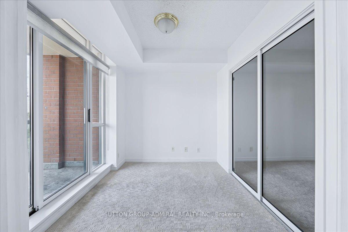 2 Bedrooms Condo at 745 New Westminster, Vaughan For sale