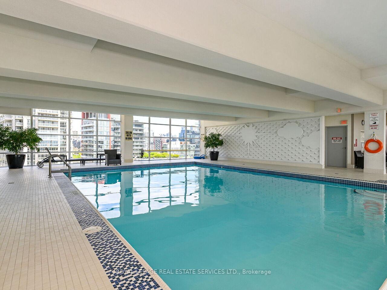 2 Bedrooms Condo at 628 Fleet, Toronto For sale
