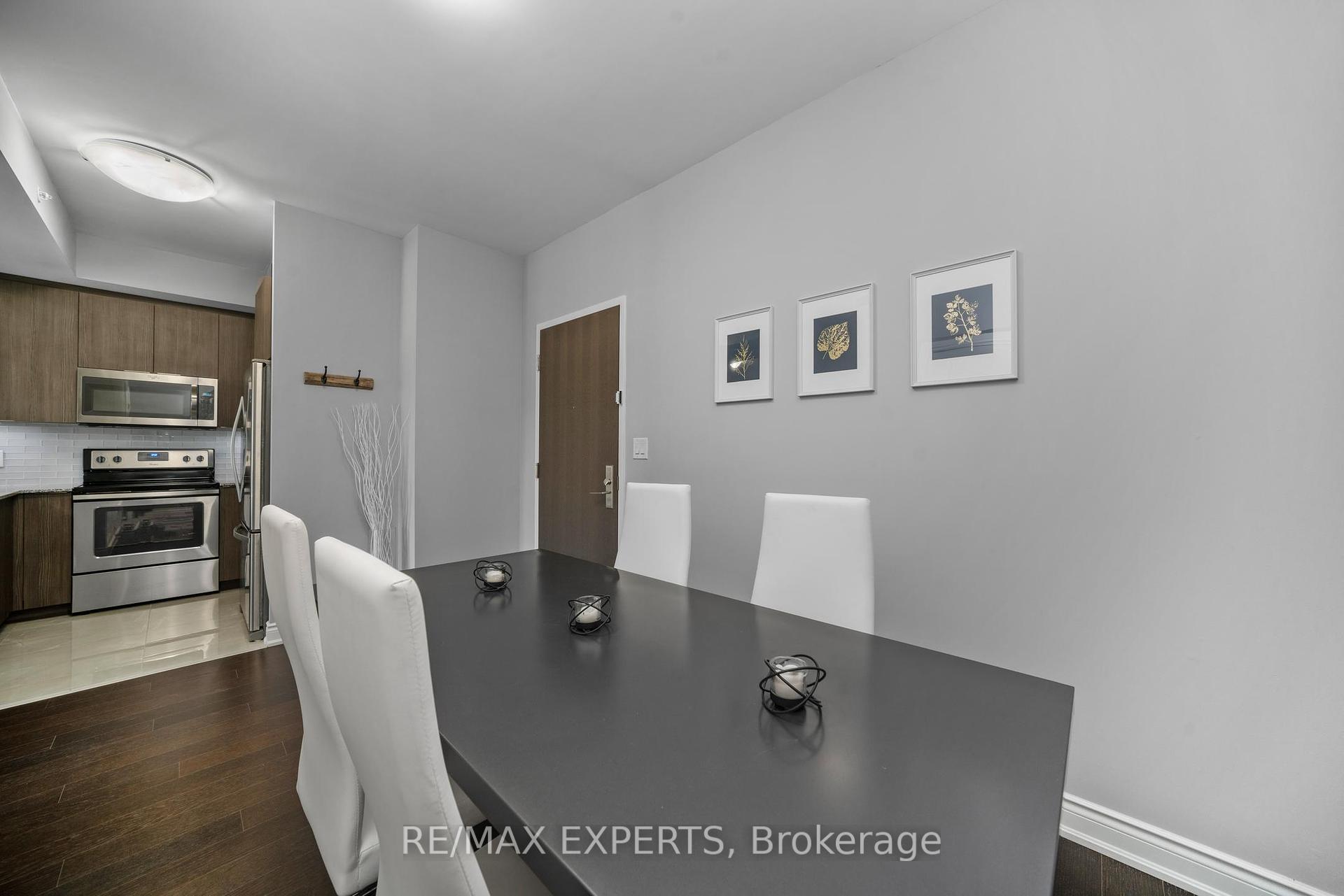 1 Bedroom Condo at 86 Woodbridge, Vaughan For sale