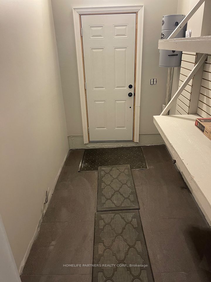 Exclusive use of full mudroom