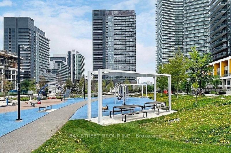 2 Bedrooms Condo at 27 McMahon, Toronto For sale