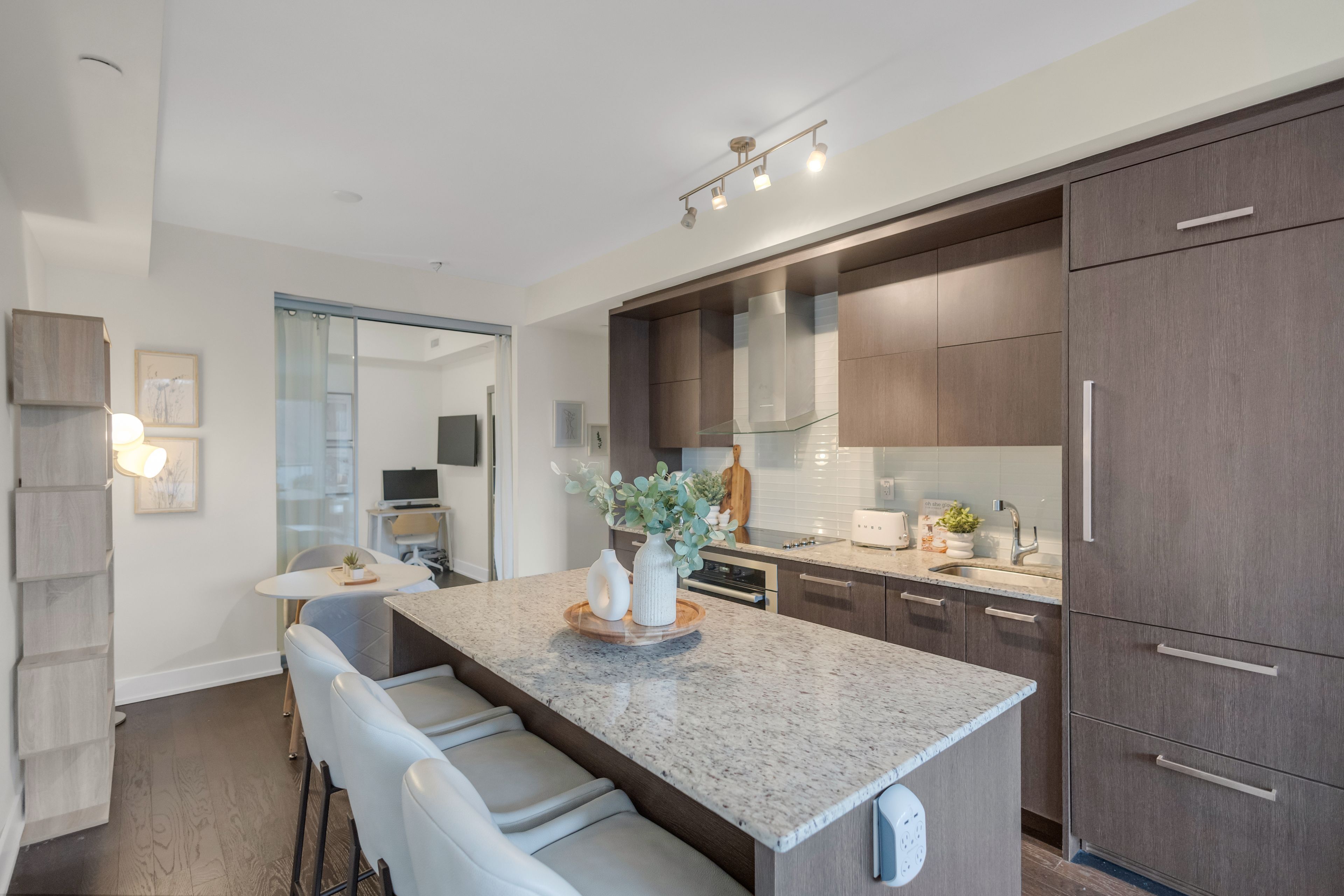 3018 Yonge Street 408