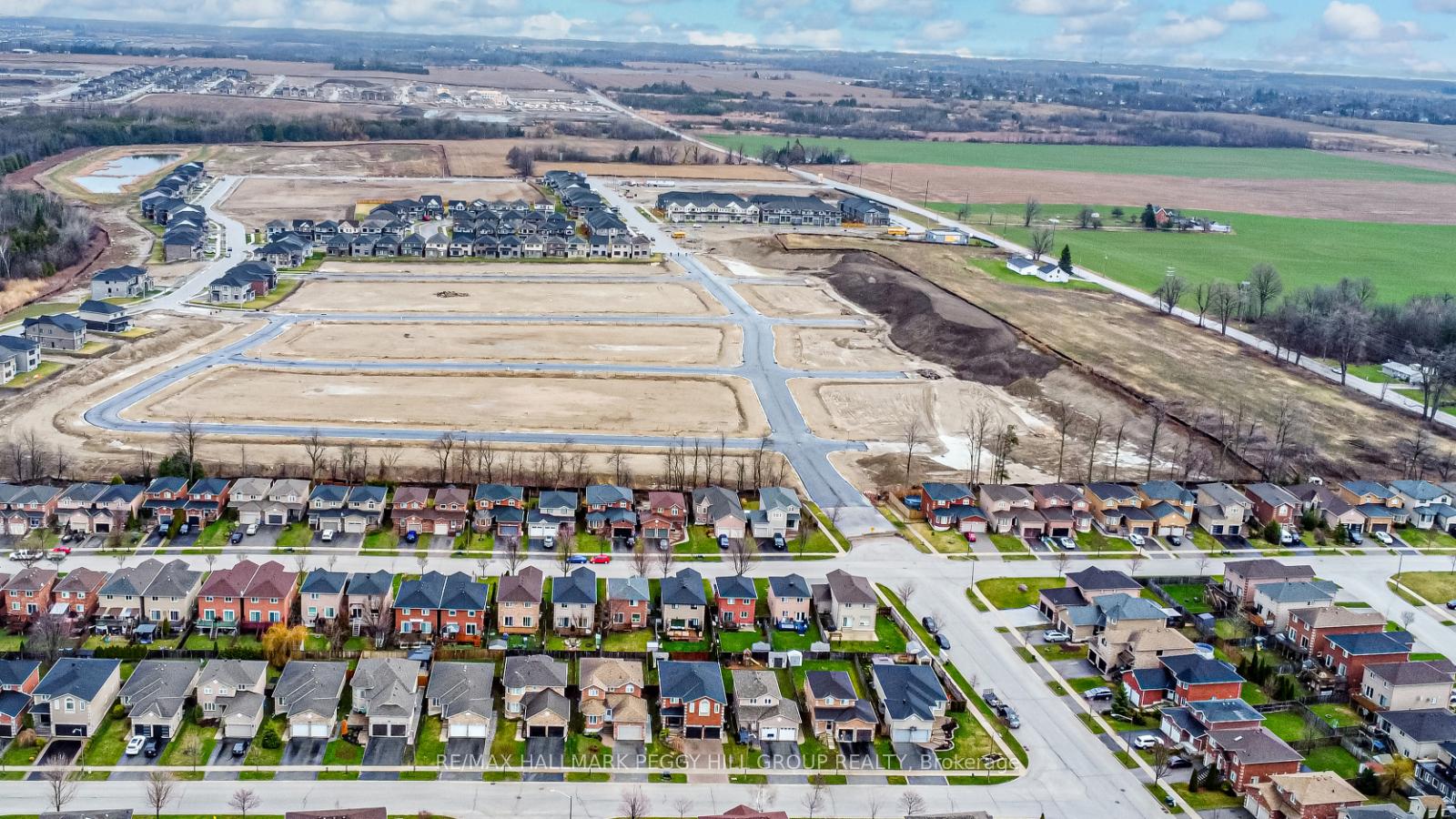 7 Michelle Drive, Barrie, ON L4N 5Y1