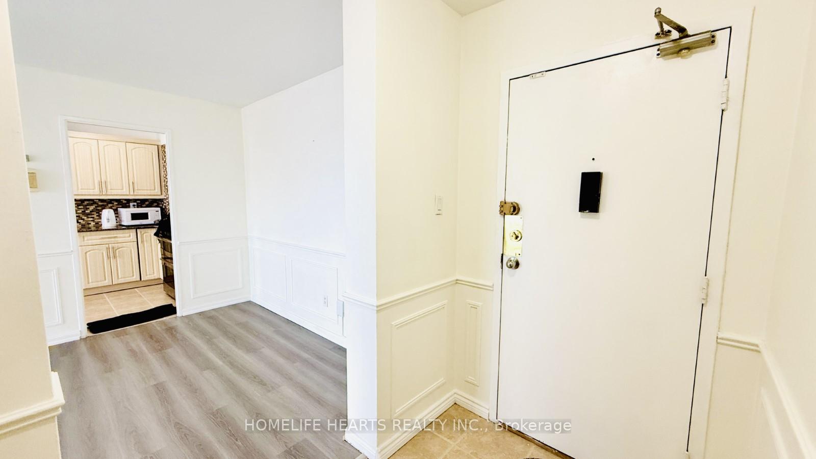2 Bedrooms Condo at 455 Sentinel, Toronto For sale
