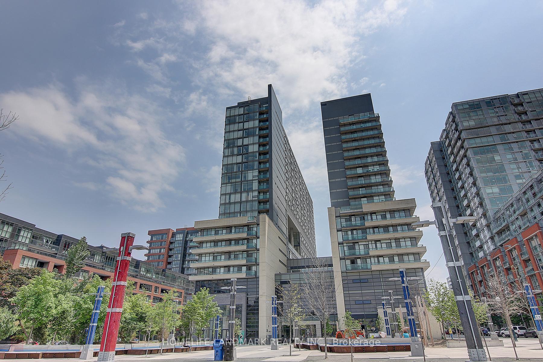 2 Bedrooms Condo at 36 lisgar, Toronto For sale