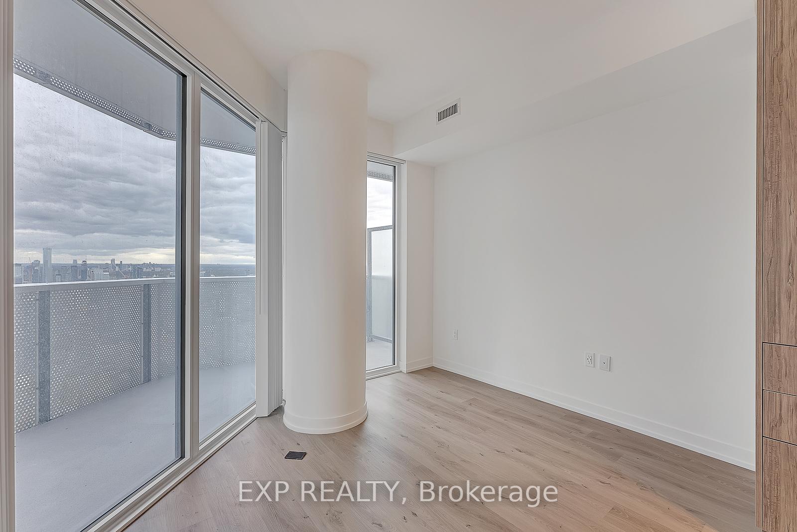 1 Bedroom Condo at 138 Downes, Toronto For sale