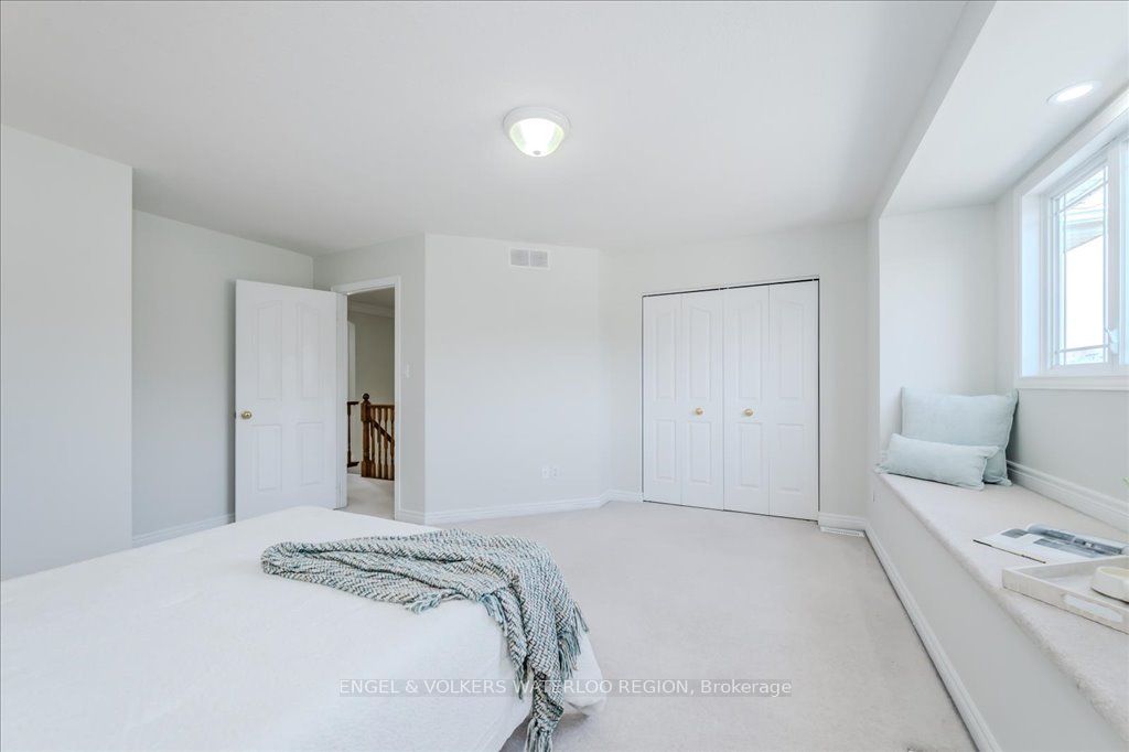 705 Breakwater Crescent