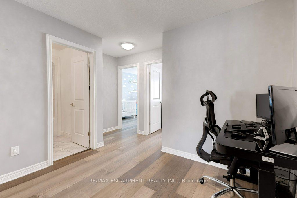 98 Shoreview Place, #12