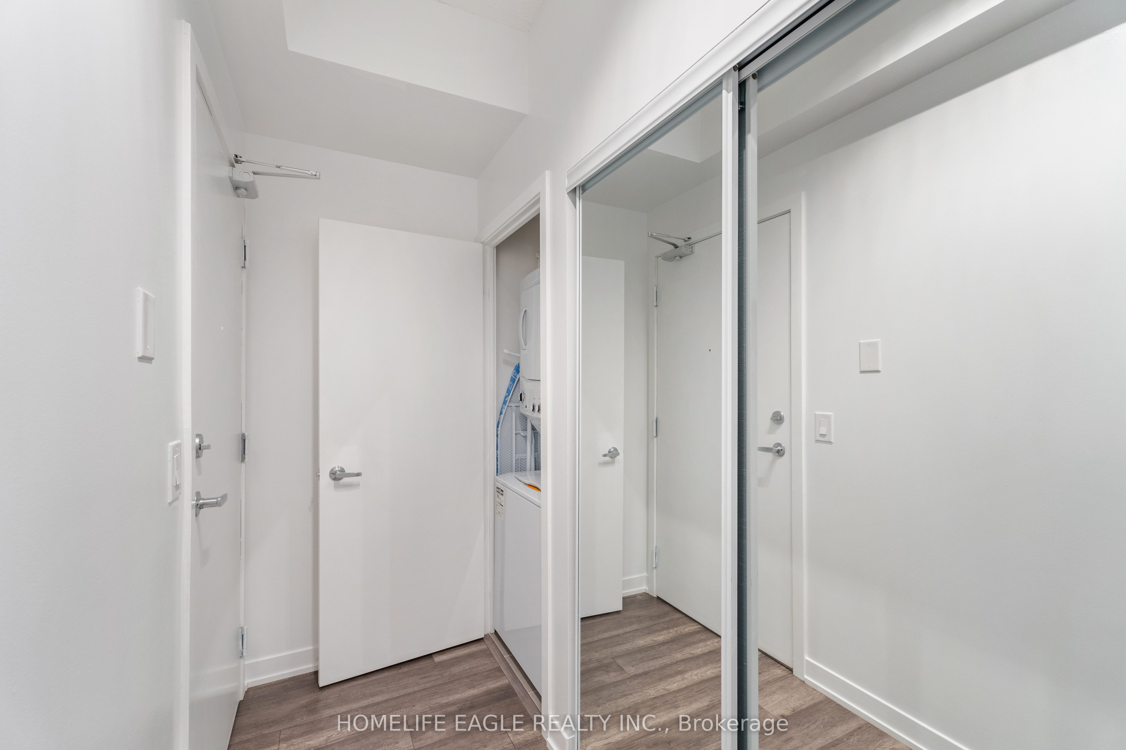 18 Rean Drive, #222