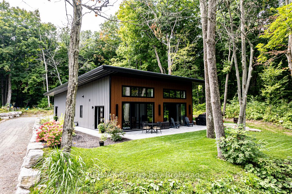 1584 Champlain