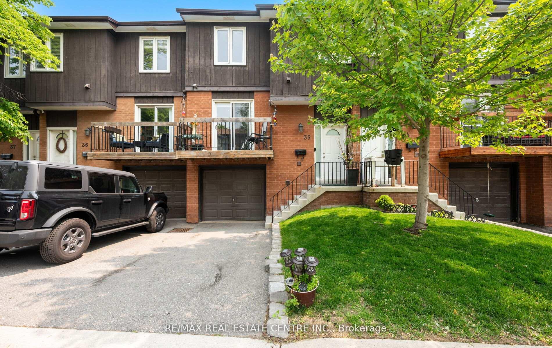 3 Bedrooms Condo at 750 Burnhamthorpe, Mississauga For sale