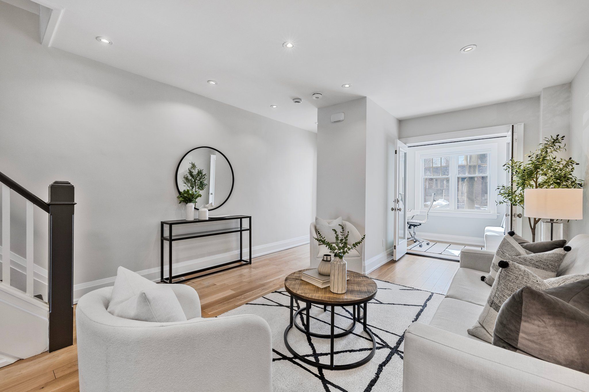 407 Kingswood Road