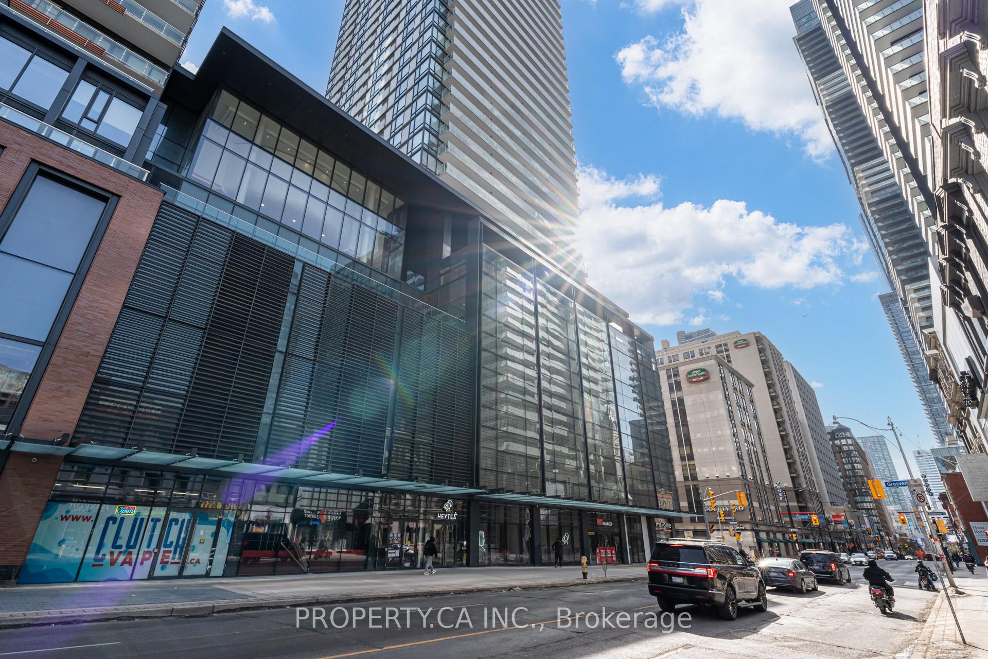 2 Bedrooms Condo at 501 Yonge, Toronto For sale