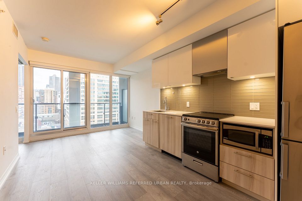 251 Jarvis