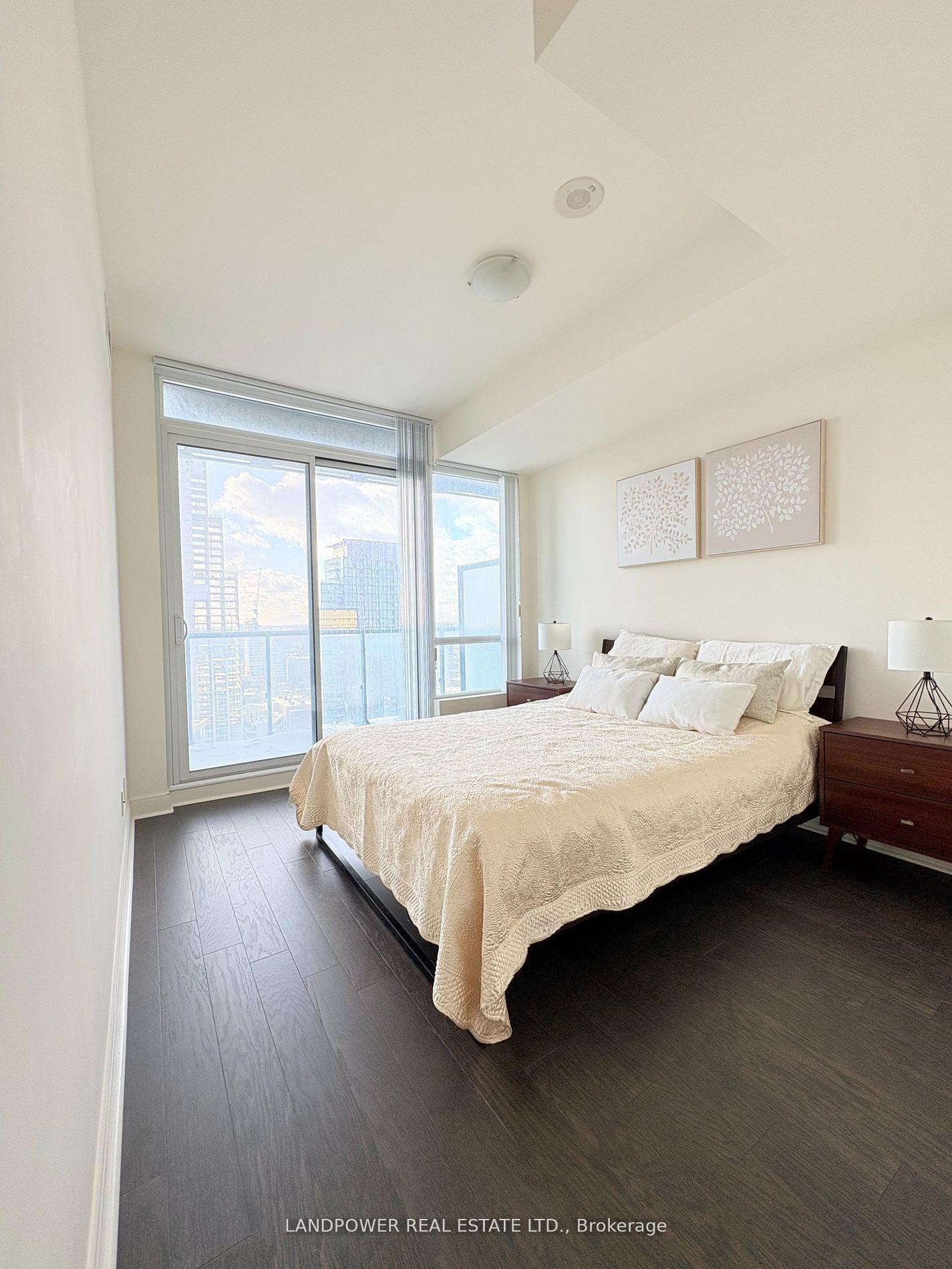 2 Bedrooms Condo at 825 Church,  Toronto For sale