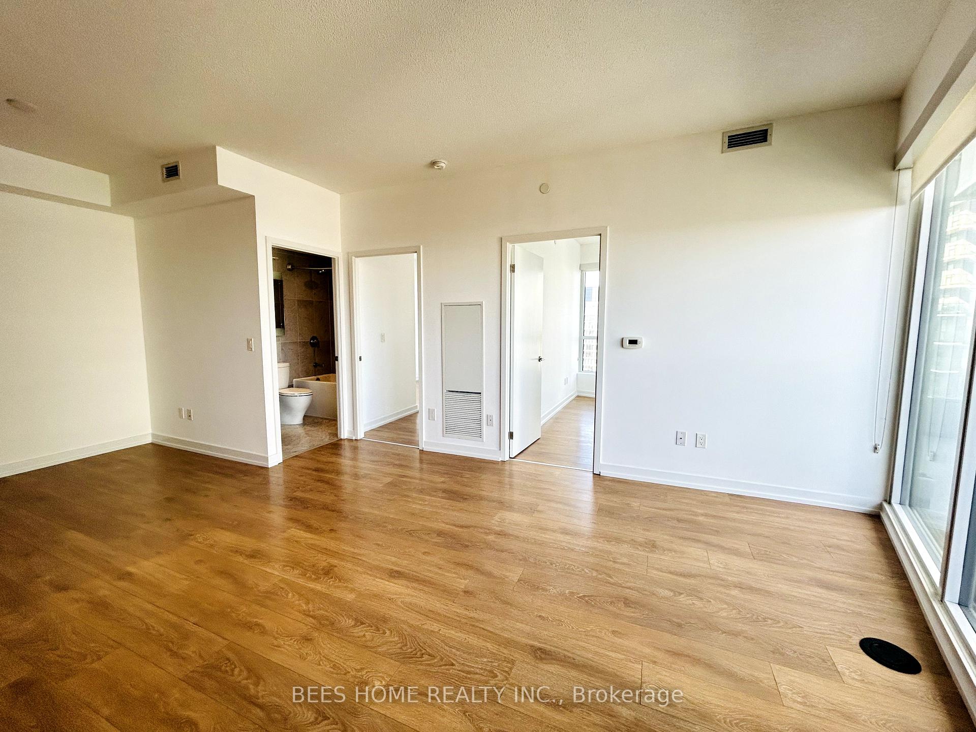 2 Bedrooms Condo at 115 McMahon, Toronto For sale