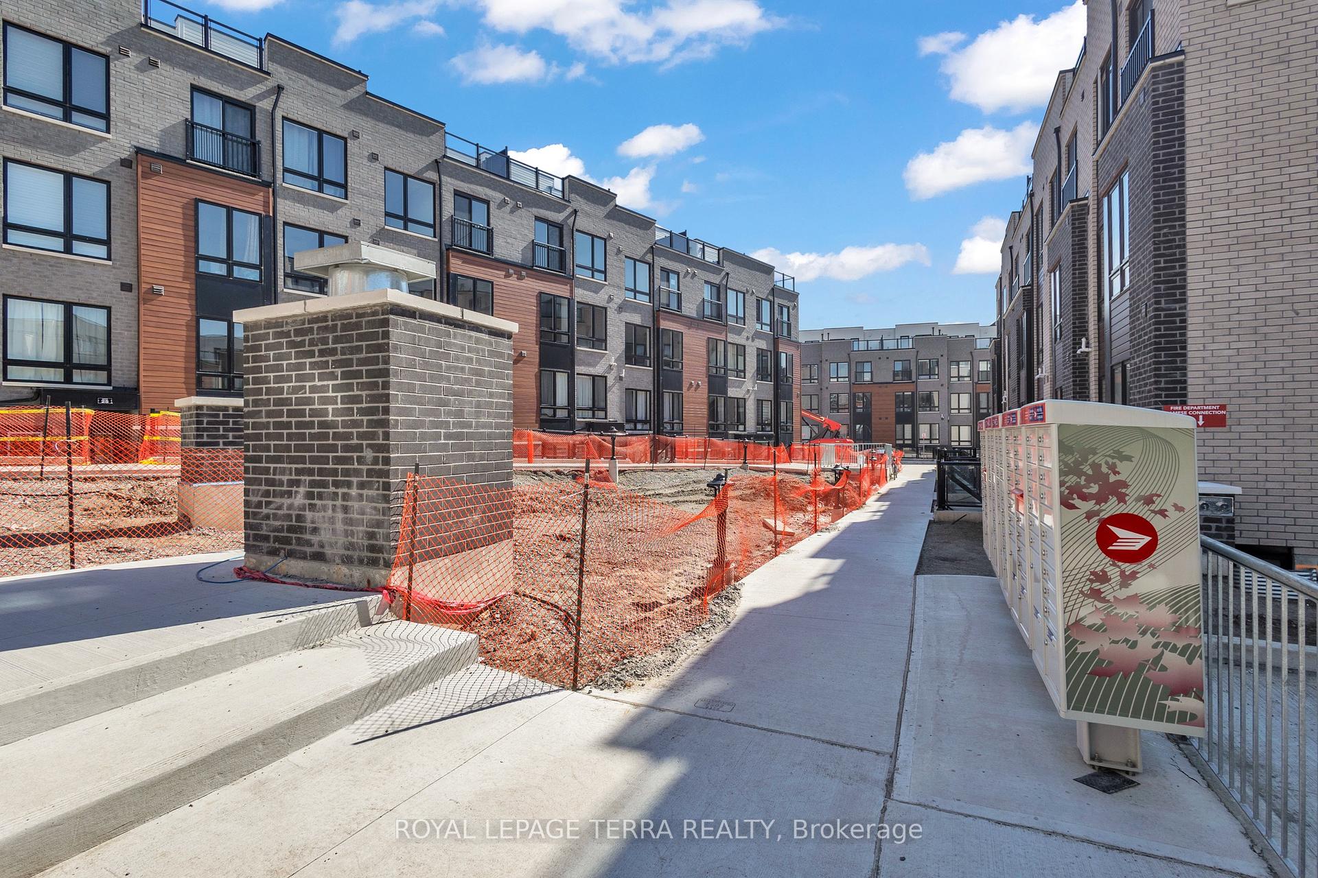 2 Bedrooms Condo at 25 Priya,  Toronto For sale