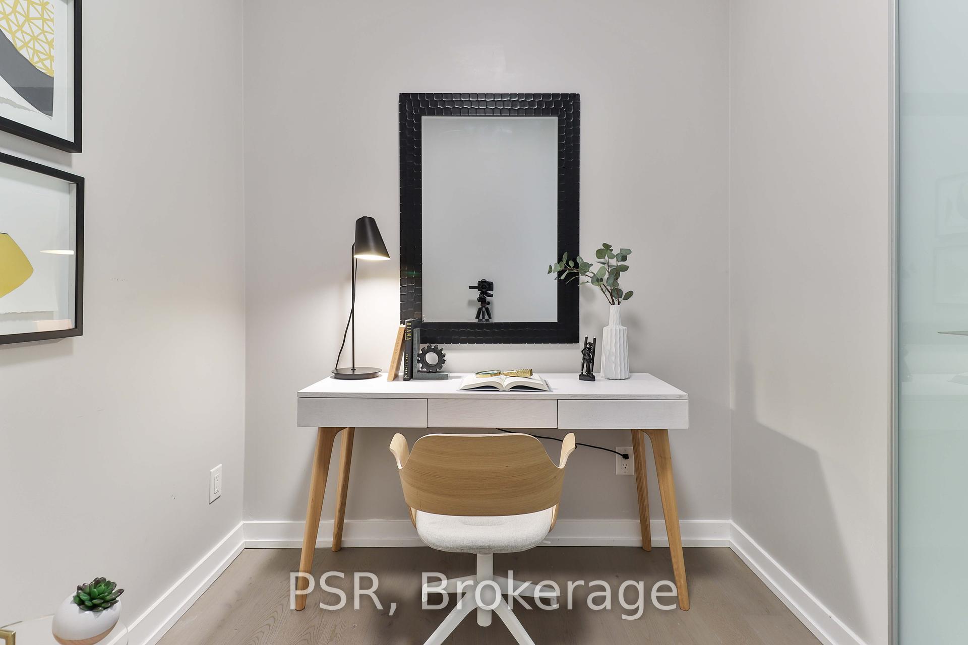2 Bedrooms Condo at 488 University Ave, Toronto For sale