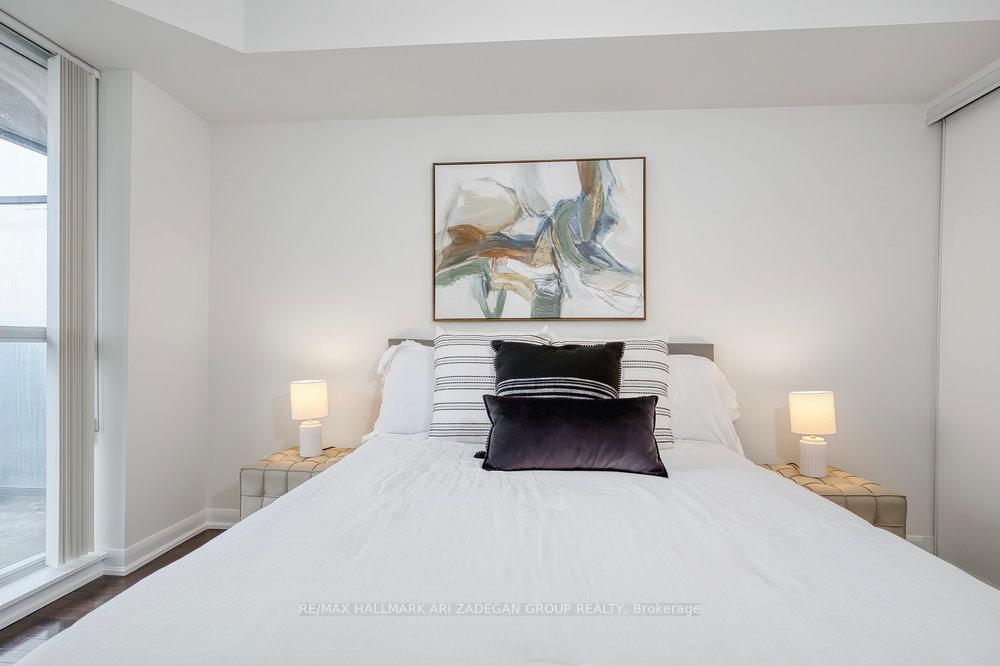 3 Bedrooms Condo at 5791 Yonge, Toronto For sale