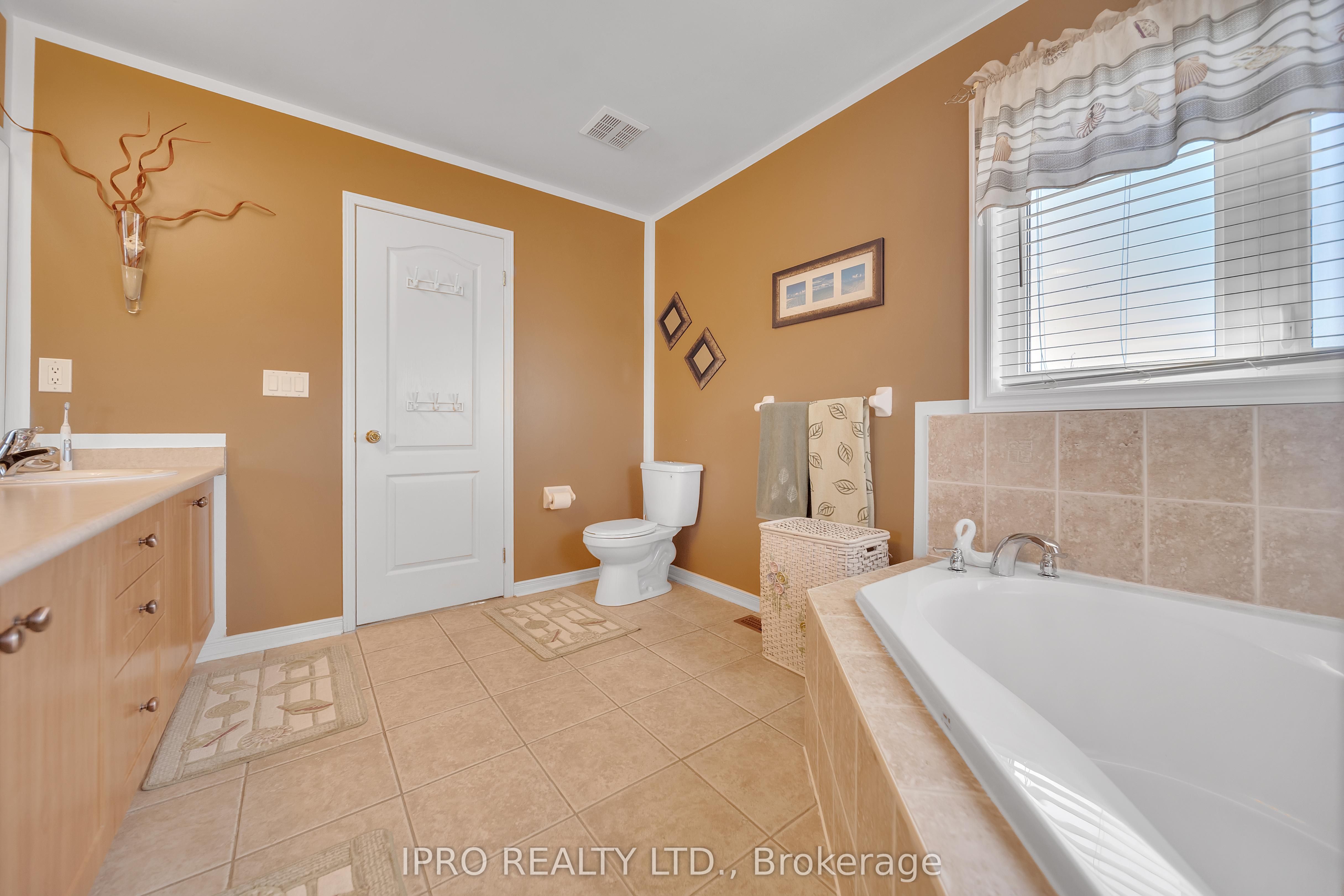 26 Beavervalley Drive, Brampton, ON L7A 3L5