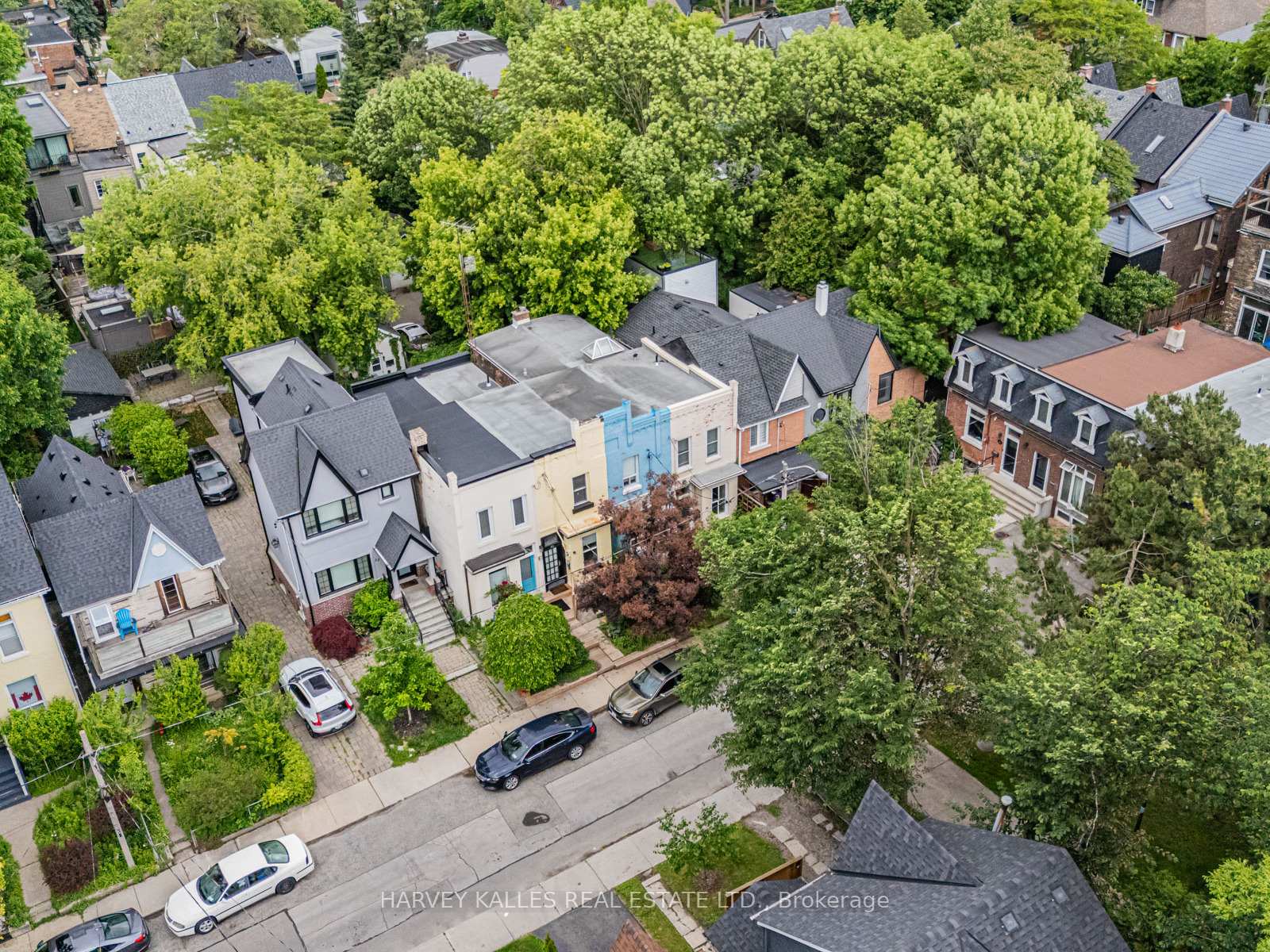 18 Saunders Avenue
