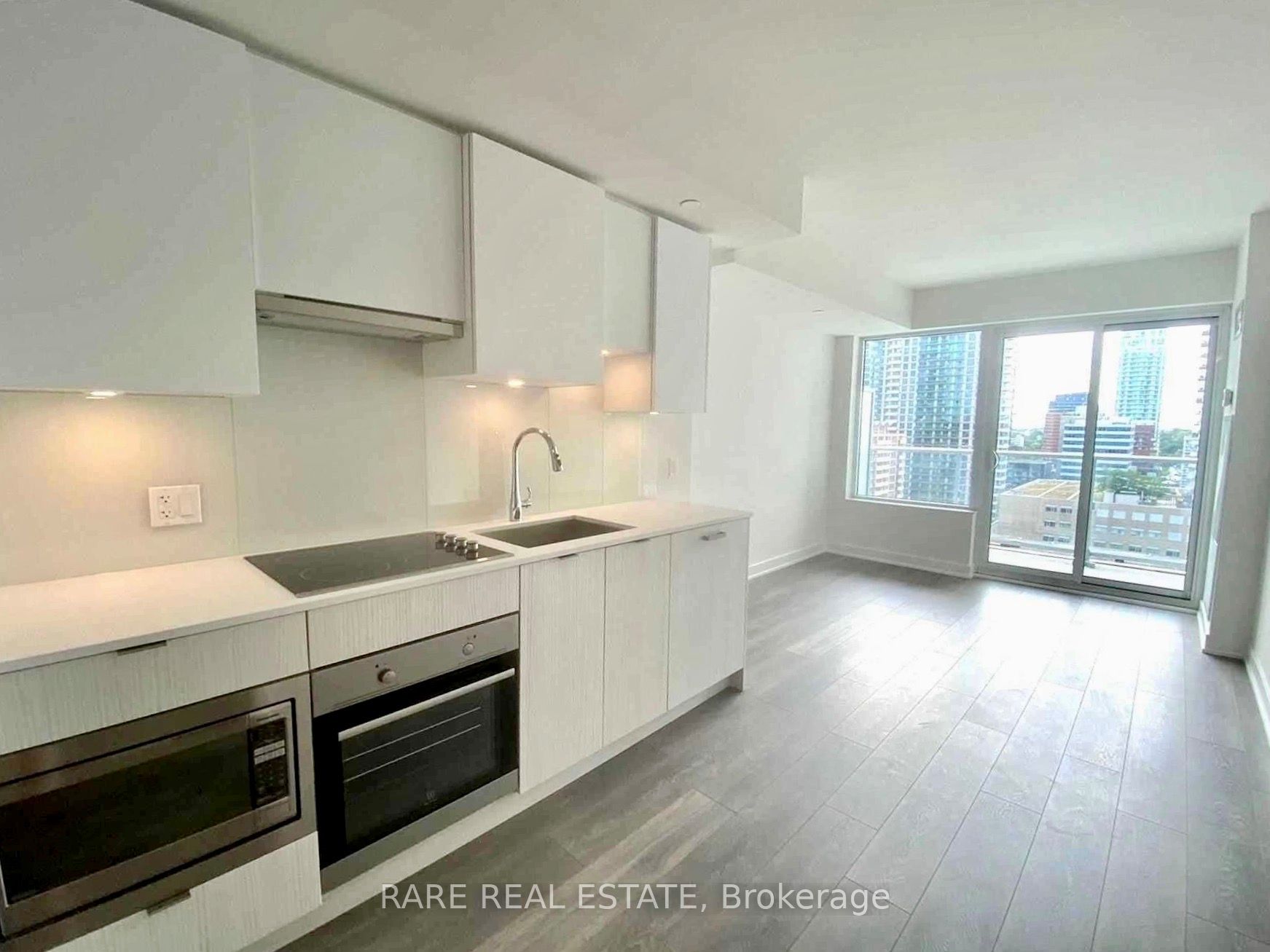 195 Redpath Avenue, #1611
