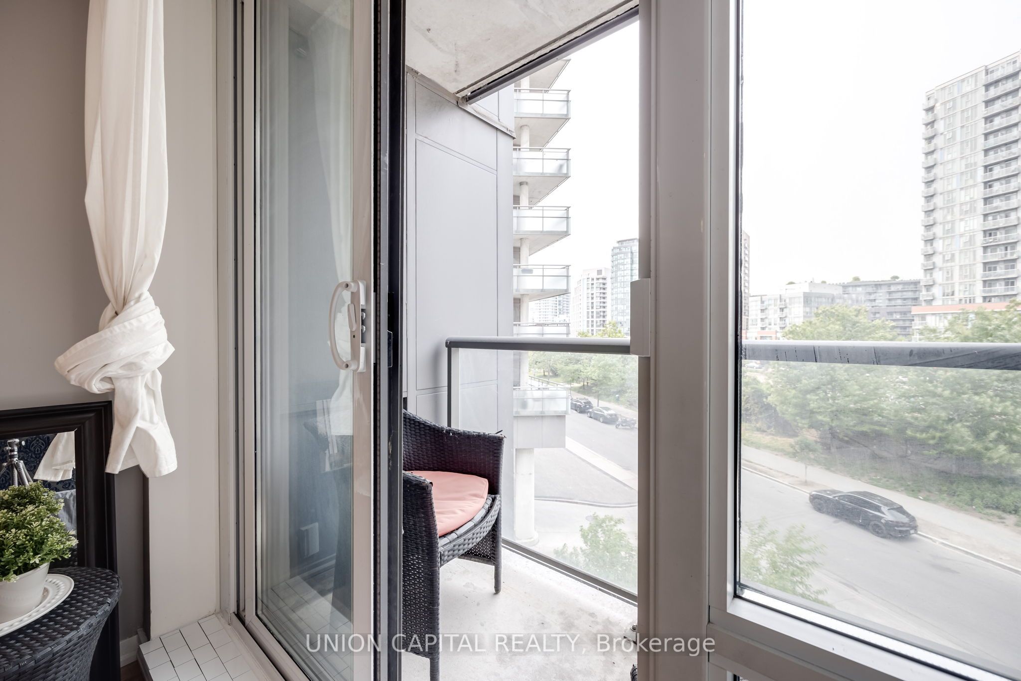 20 Joe Shuster Way, #402