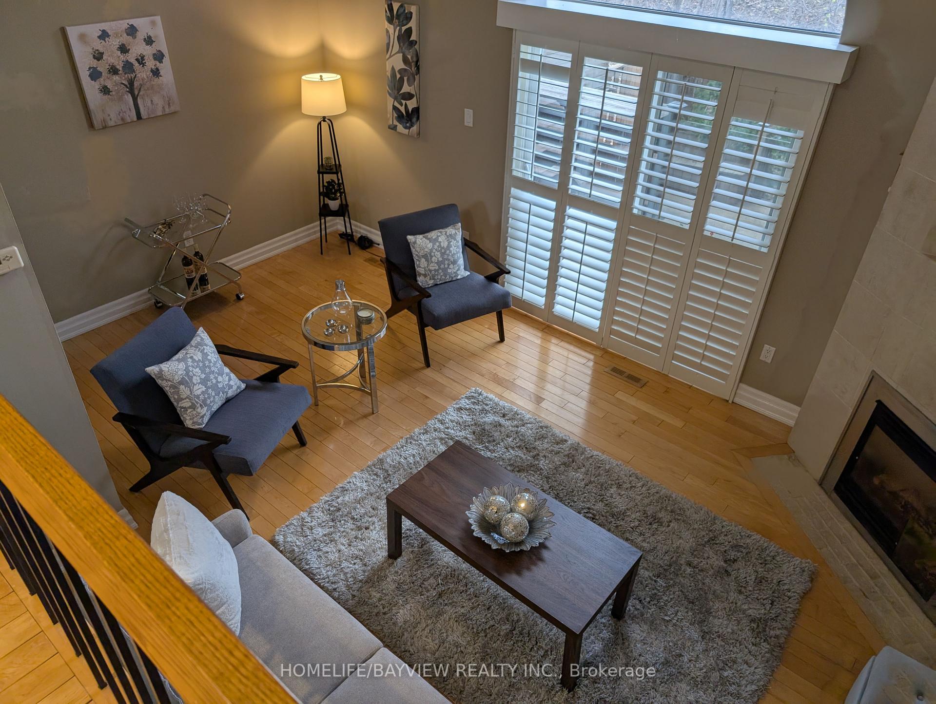 3 Bedrooms Condo at 18 Oaken Gate,  Toronto For sale