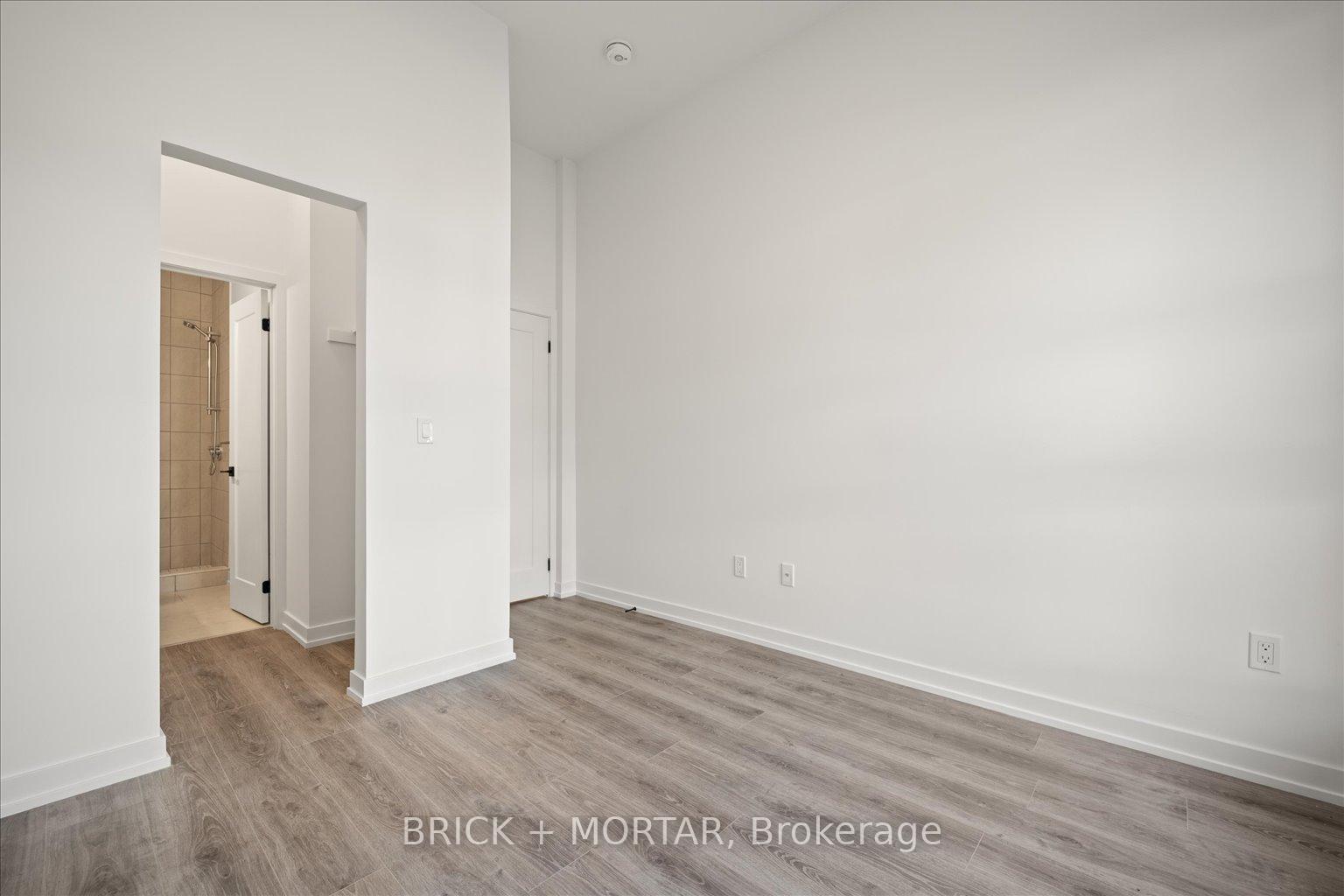 2 Bedrooms Condo at 5 Vivian,  Toronto For sale
