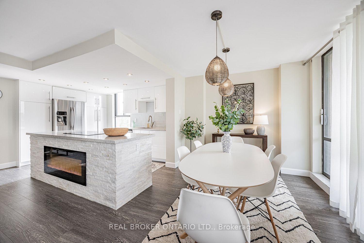 2721 Victoria Park Avenue, #506