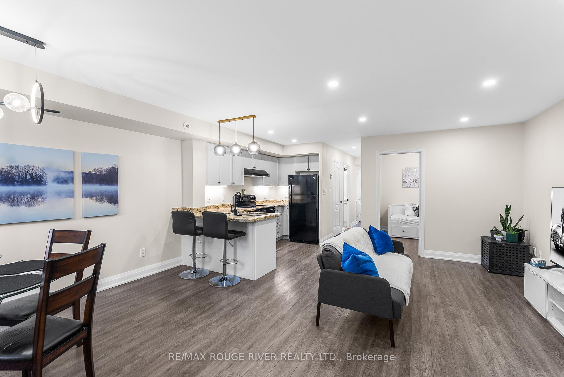 3 Bedrooms Condo at 25 Strangford, Toronto For sale