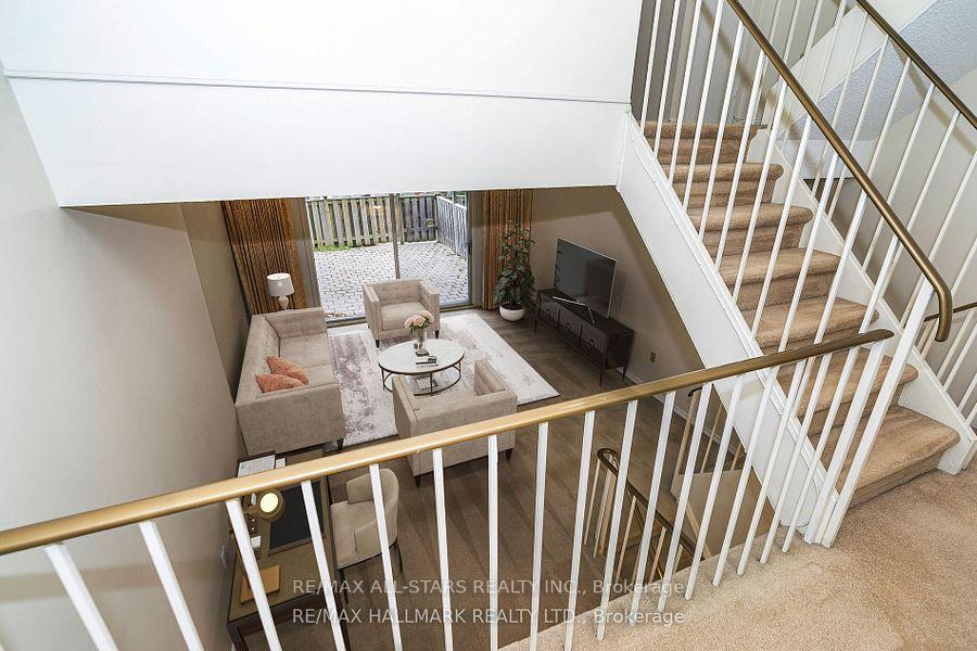 3 Bedrooms Condo at 50 Golf Club, Toronto For sale