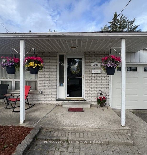338 Seventh Street, Midland, ON L4R 3Z9