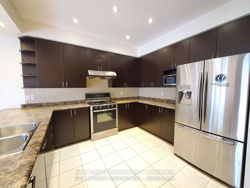 12 Alvarado Avenue, Richmond Hill, ON L4S 0C7