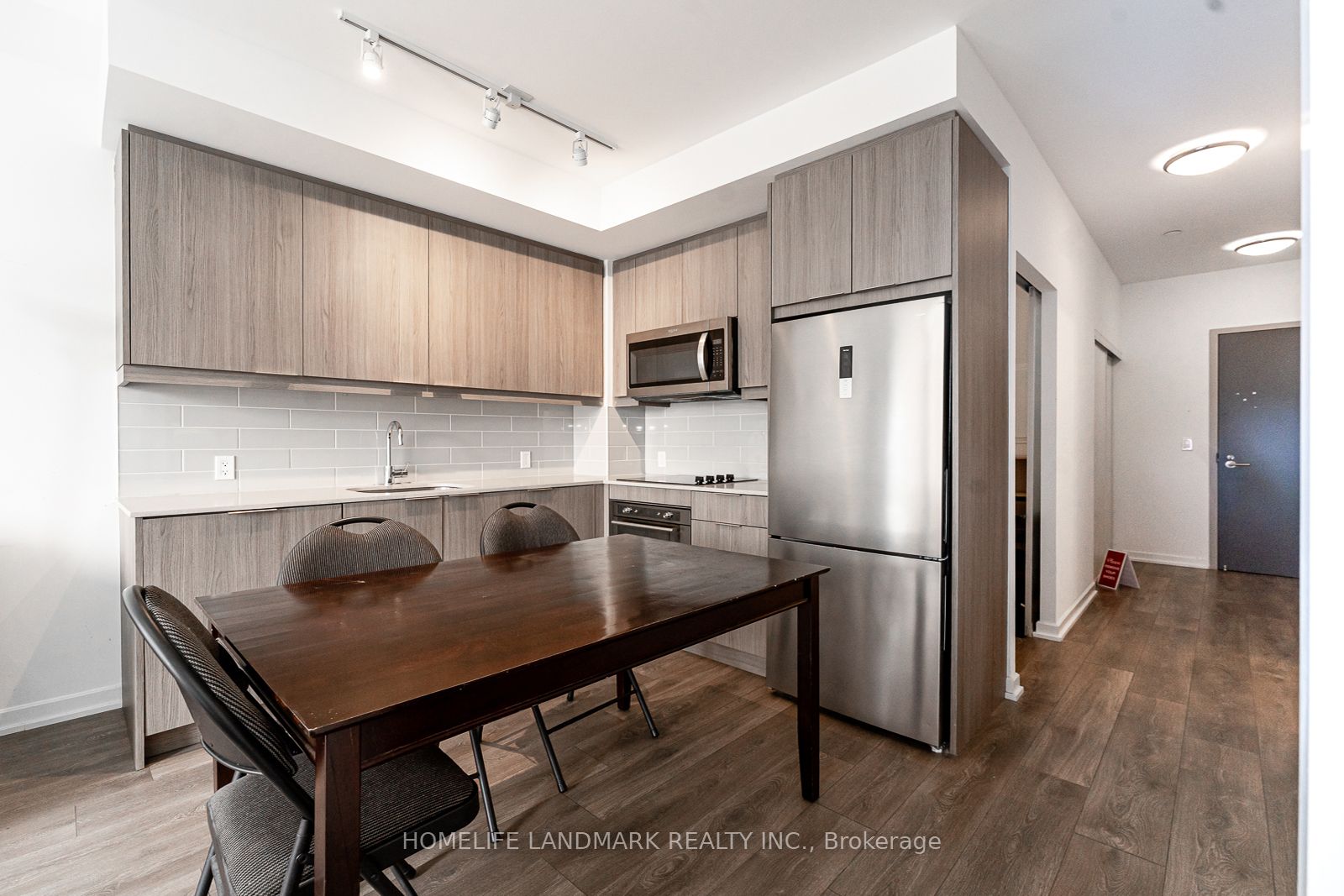 32 Forest Manor Road, #210