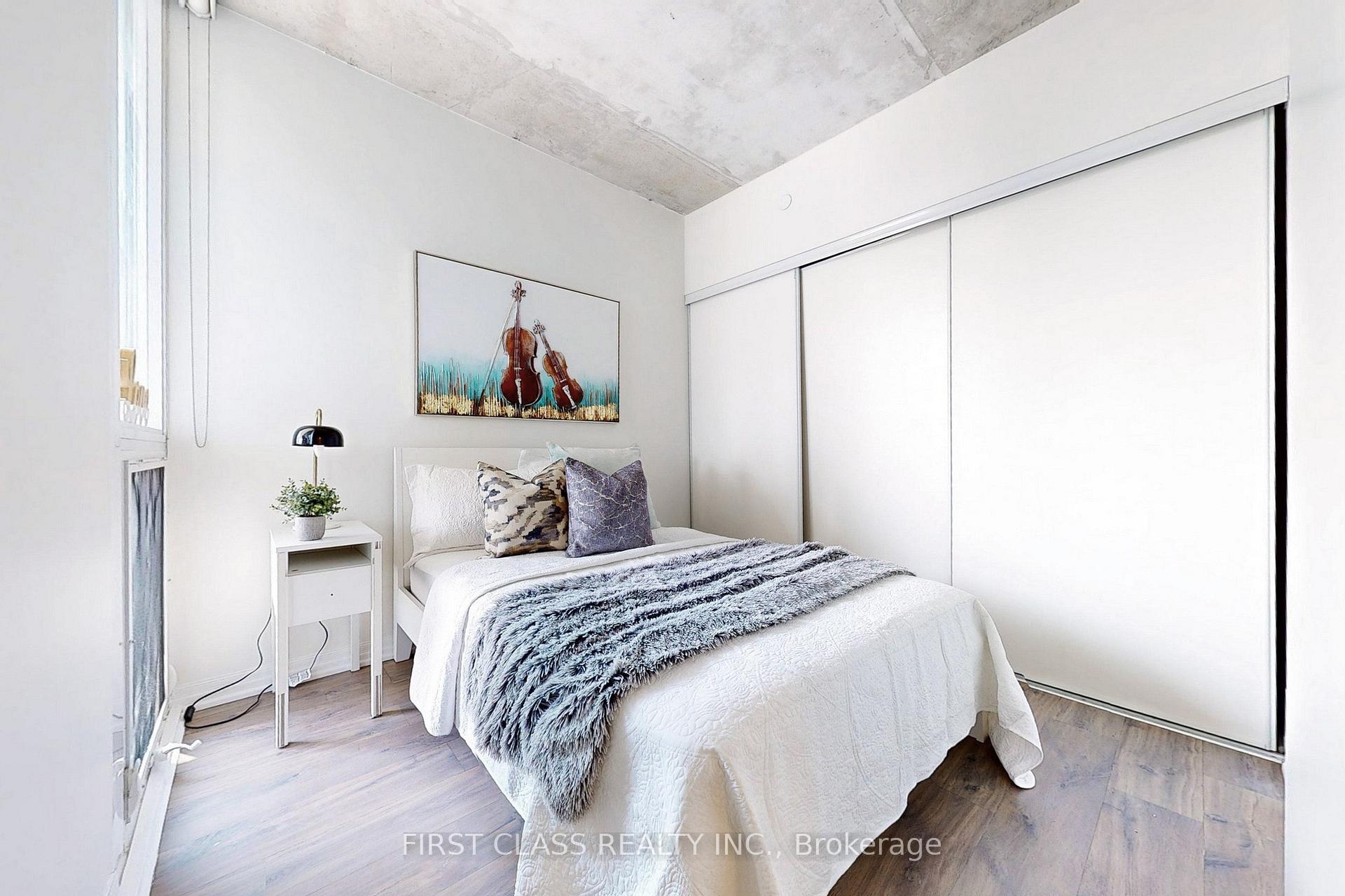 3 Bedrooms Condo at 88 Blue Jays, Toronto For sale