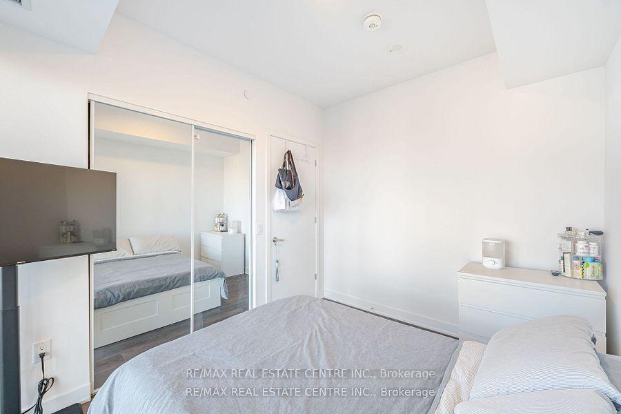 2 Bedrooms Condo at 130 River, Toronto For sale