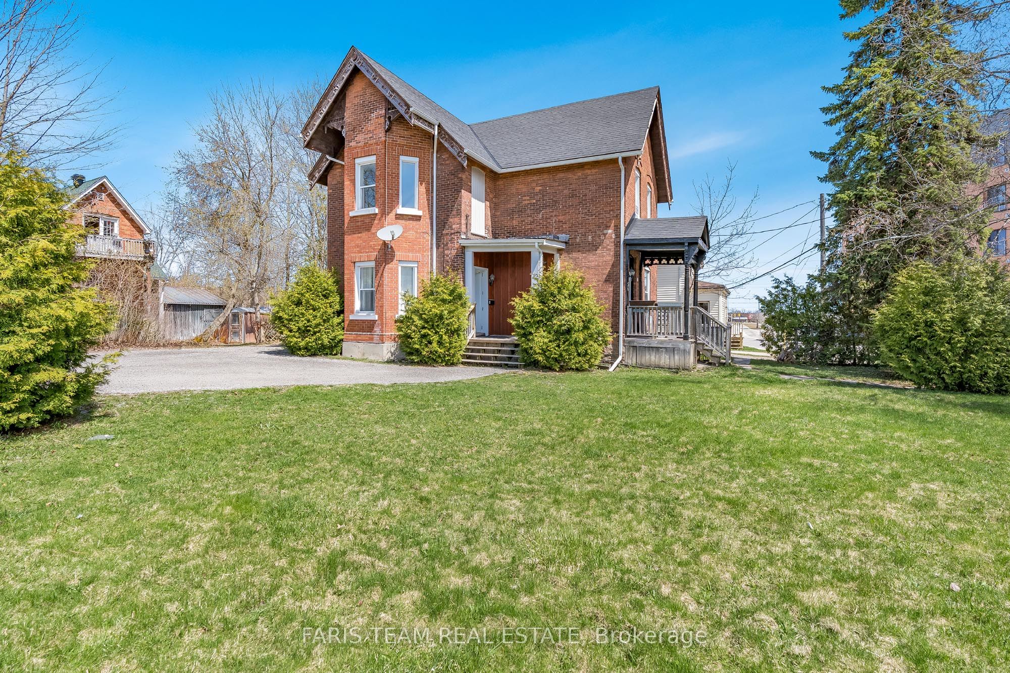 56 Barrie Road, Orillia, ON L3V 2P7